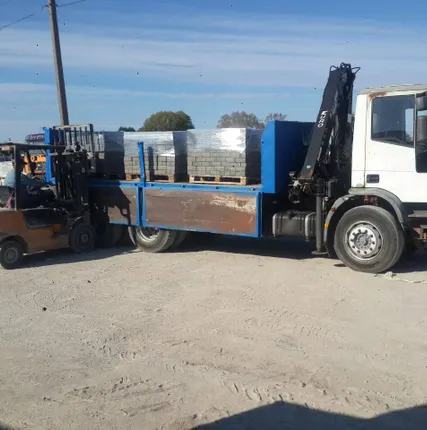 Фото №1 Аренда манипулятора самосвала с грейферным ковшом в Калининграде и по области