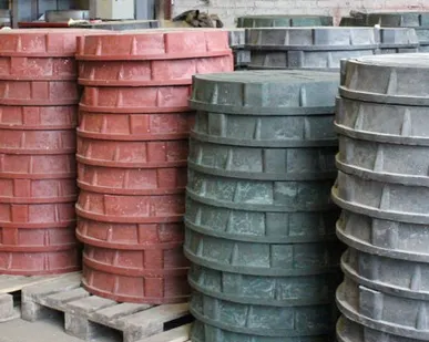 фото Люк пластиковый Л, С, Т, легкий, средний, тяжёлый