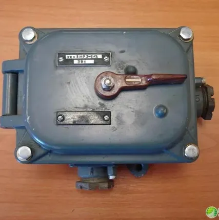 Фото №0 Замыкатель судовой ЗМР2-1/А