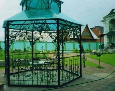 фото Кованая скульптура Беседка код 31
