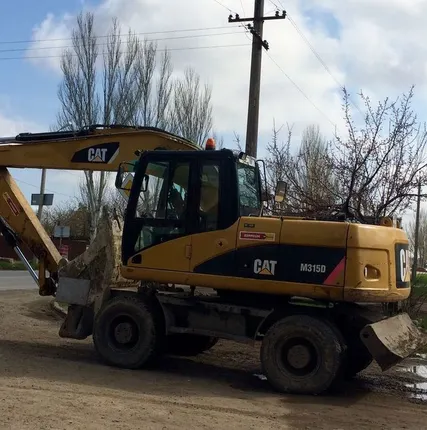 Фото №0 Экскаватор Caterpillar в аренду
