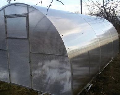фото Заводские теплицы с поликарбонатом