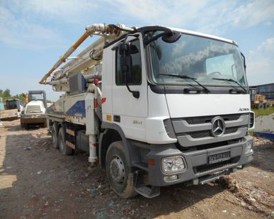 фото Автобетононасос ZOOMLION 38 X-5RZ на шасси Mercedes Bens Arcos (2012 г.в.)