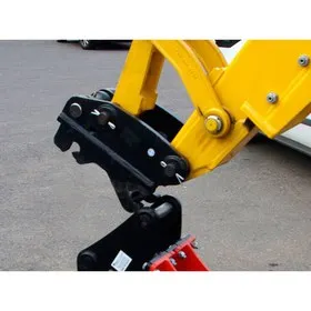 Фото №1 Быстросъем на заднюю рукоять экскаватора-погрузчика Квик-каплер