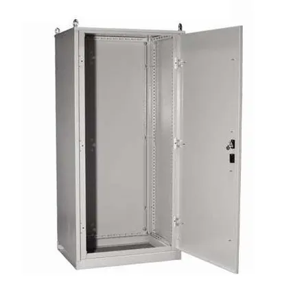 Фото №0 Корпус металлический КСРМ хх.6.4-2 36 IP31 (Место 2: крыша+цоколь+боковые и фасадные стяжки+замок+петли+метизы) IEK YKM30-M2-64-36