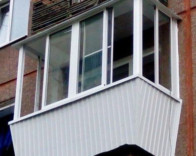 фото Установка балкона выносным способом