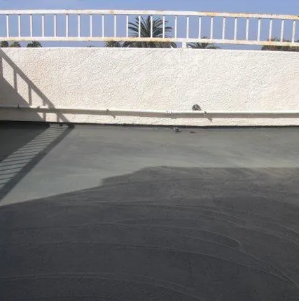 Фото №0 Грунтовка битумным праймером монтаж