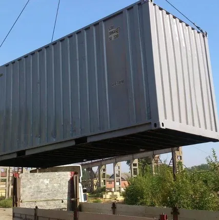 Фото №0 Контейнер серого цвета для грузоперевозок