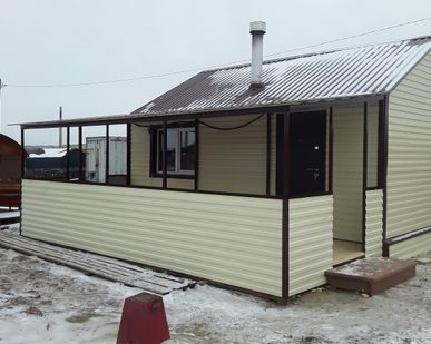фото бытовка с открытой верандой.