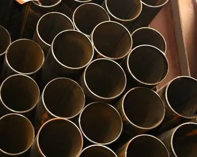 фото Труба круглая электросварная г/к ст 3 - 133х4