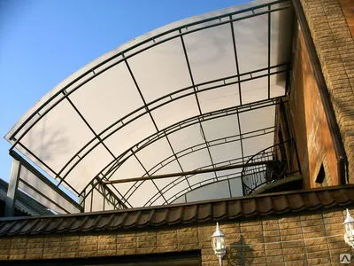 Фото №0 Изготовление козырьков из поликарбоната