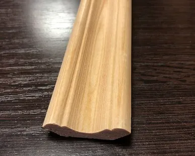 фото Плинтус (лиственница) 11х40х3000 "ФИГУРНЫЙ" сращенный (сорт Экстра) //20