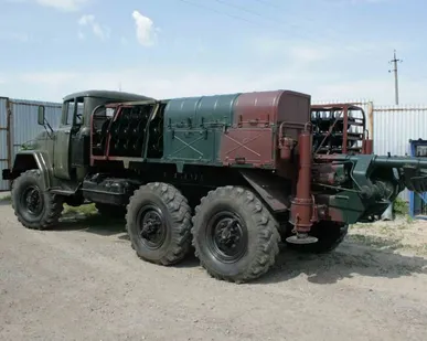 фото Бурильная установка БГМ-1 на базе ЗИЛ 131