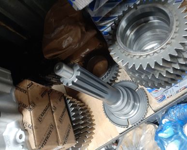 фото Запчасти к раздаточным коробкам ZF, КПП ZF