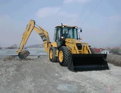 фото Хочу предложить услуги экскаватора-погрузчика FIAT KOBELCO FB 200.2
