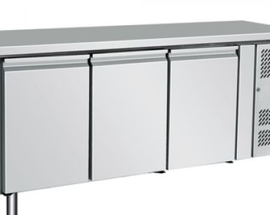 фото Стол с морозильным шкафом COOLEQ GN3100BT