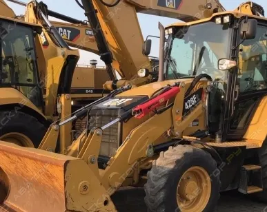 фото Аренда экскаватора-погрузчика Caterpillar 428F, Краснодар
