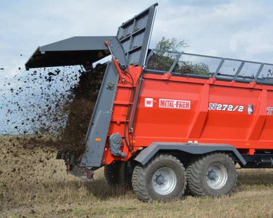 фото Навозоразбрасыватель Metal-Fach N-272/2 TAURUS 16 тонн