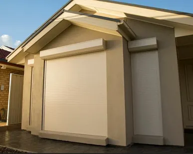 фото Автоматические оконные роллеты