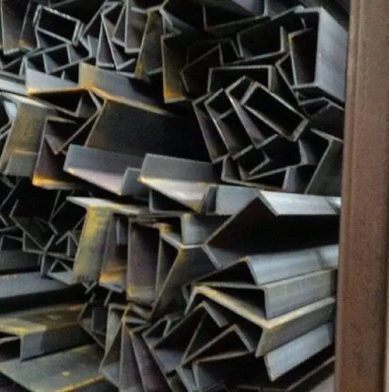 Фото №0 Швеллер гнутый 80х40x3.5 ст.09Г2С-14 09Г2 10Г2 легированный ГОСТ 8278-83