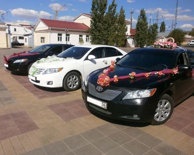 фото Прокат и аренда автомобилей на свадьбу