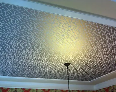 фото Оклейка потолка обоями