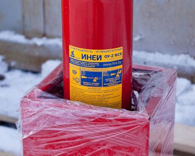 фото Огнетушитель углекислотный ОУ
