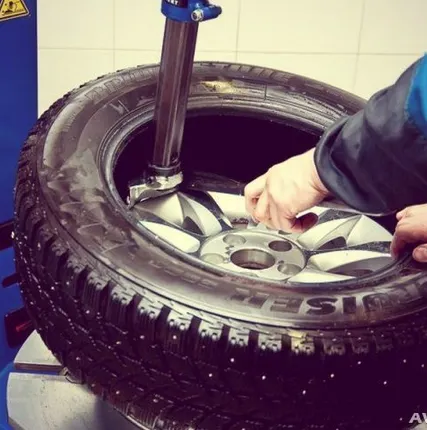 Фото №0 Шиномонтаж - ремонт дисков