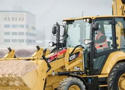 Фото №0 Аренда экскаватора-погрузчика Caterpillar 428F, Сочи