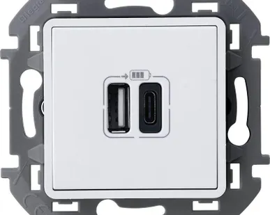 фото Устройство зарядное Inspiria с 2-мя USB разьемами A и C 240В / 5В 3000мА бел. Leg 673760