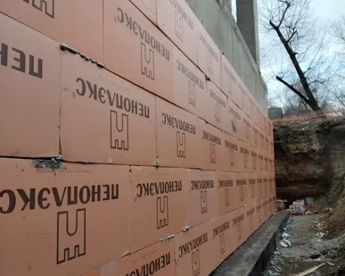 фото Утепление фундамента