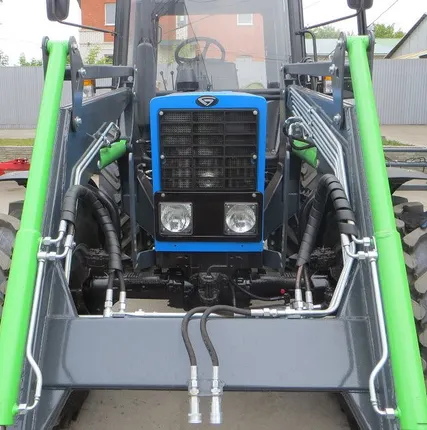 Фото №3 Фpонтaльный погрузчик ПКУ EurоМАХ на трактора МТЗ 8 и 9 серии в том числе с усиленным мостом.