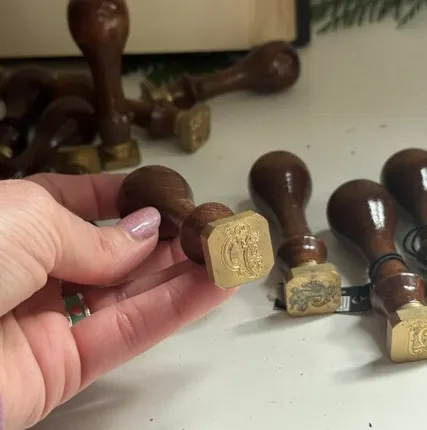 Фото №0 Печать сургучная Литера p дерево латунь 8 см