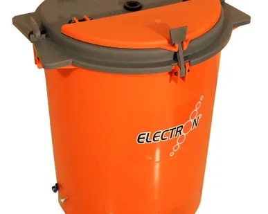 фото Бак для засыпки краски 8 литров с системой флюидизации Electron