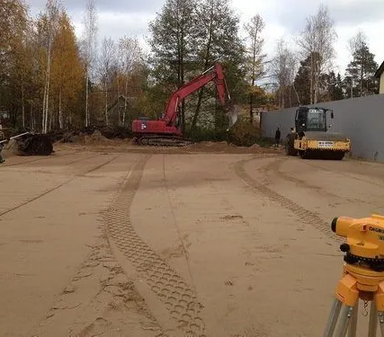 Фото №0 Засыпка грунта