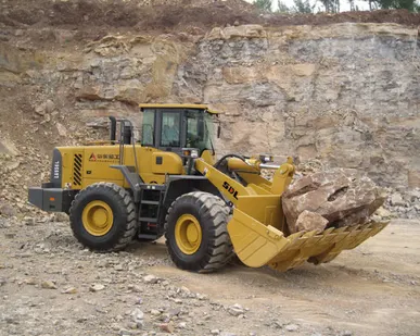 фото Новый Погрузчик 5 тонн грузоподъемность в наличии SDLG 956L