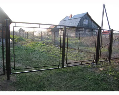 фото Ворота откатные из рабицы