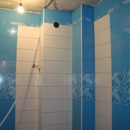 Фото №0 Сверление отверстия  в плитке d до 64 мм.