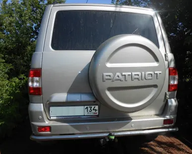 фото Тюнинг авто. Кенгурятник на УАЗ-Патриот