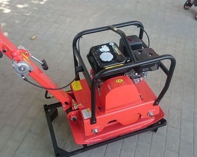 фото Виброплита IMPULSE VPR125L