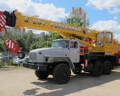 фото КС 55713-3 автокран 25т. (УРАЛ-4320)