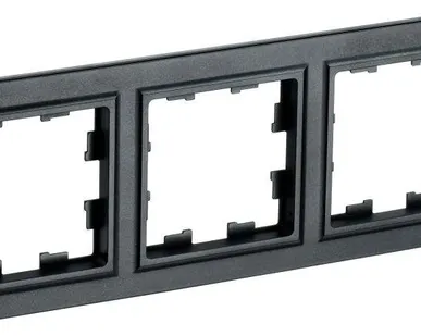 фото Рамка 3-м BRITE РУ-3-БрЧ черн. IEK BR-M32-K02