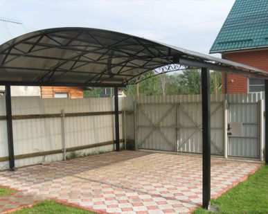фото НАВЕС ИЗ ПОЛИКАРБОНАТА.