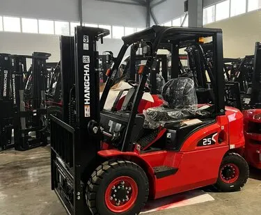 фото Погрузчик дизельный четырехопорный Hangcha CPCD25-AG2