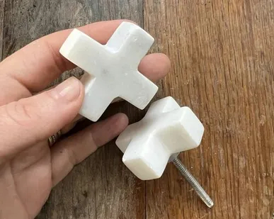 фото Ручка мебельная 4,5 см мрамор