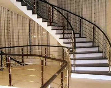 фото Монолитные бетонные лестницы