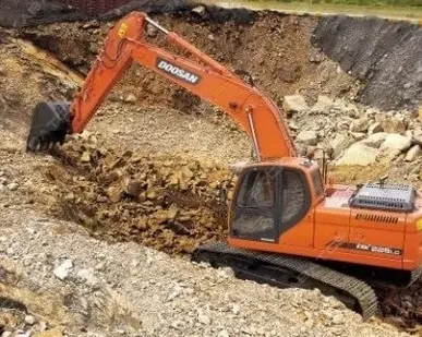 фото Аренда гусеничного экскаватора Doosan DX225LCA, Москва