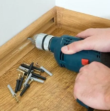 Фото №0 Установка плинтусов (ПВХ)