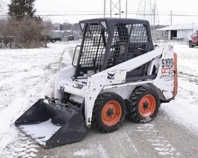 фото Аренда и услуги мини-погрузчика Bobcat