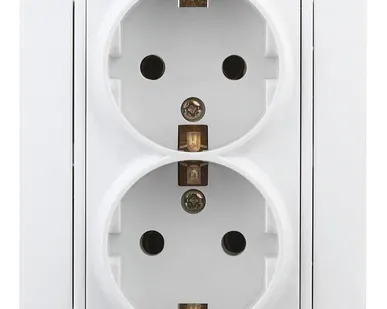 фото Розетка СП Plano 2х2P+E Schuko 1-205-01 16А-250В IP20 бел. Intro Б0027615